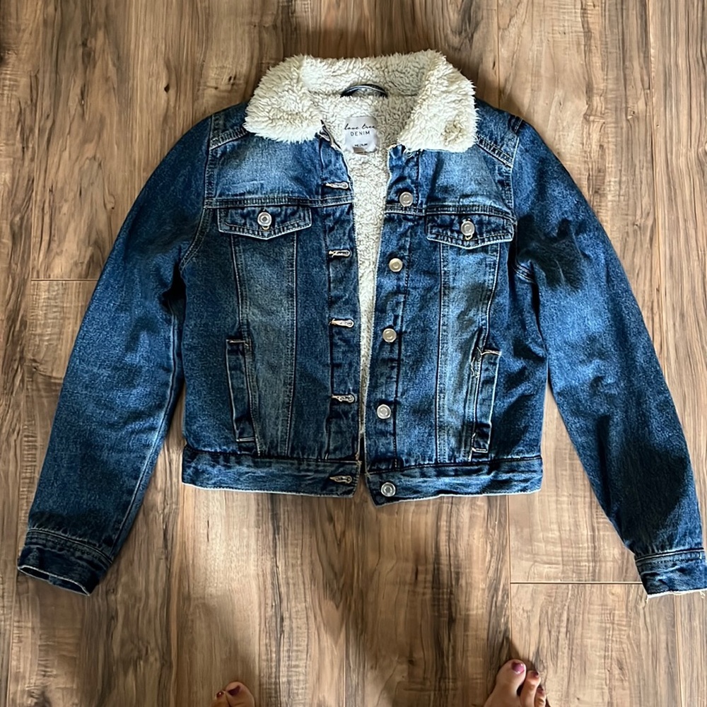 100% cotton denim jacket with faux sherpa